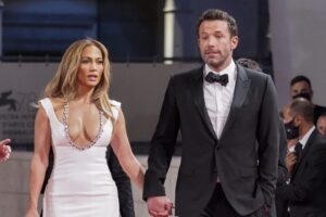 Jennifer Lopez e Ben Affleck, è virale l’ennesimo video di un loro litigio: messa in scena o crisi all’orizzonte?